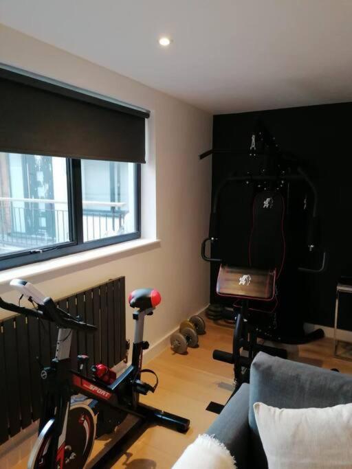 Апартаменты New Town House With *Free Allocated Parking* Брайтонн Экстерьер фото